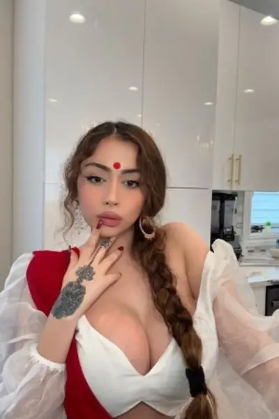 Call Girls in Mahipalpur DELHI 8447652111 CALL GIRLS Service