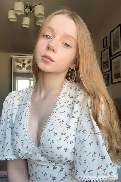 9319099832 Top Call Girls in Delhi Escorts Mahipalpur - Near Me Call Girls Escort Services